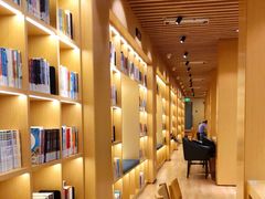 -漕河泾街道图书馆(漕河泾社区文化活动中心店)