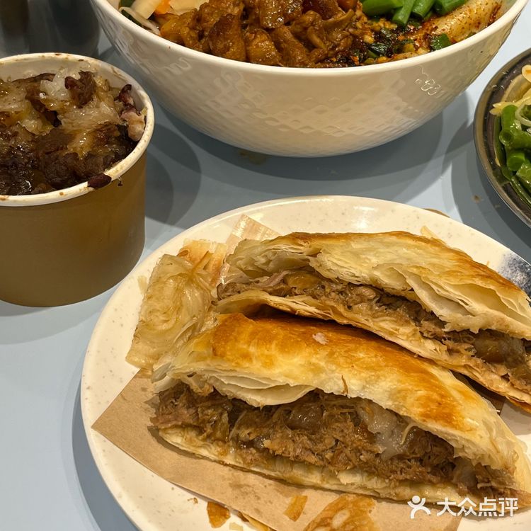 正宗到想喊孙坚来吃一下！！肉夹馍好香