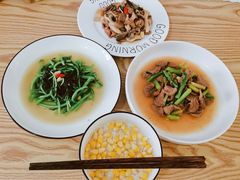 -悦芽照护月嫂+育儿嫂(杭州店)