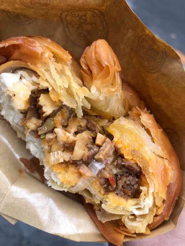 东大三义园61牛肉焦饼-"冒用成都老字号,属于无德;做假冒的三义园.