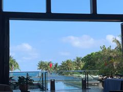 -亚龙湾喜来登·美景台大堂吧