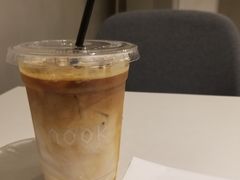冰拿铁-GOTLOT COFFEE&KITCHEN角落厨房NOOK店