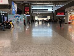 -星巴克(上海虹桥站2A检票口)