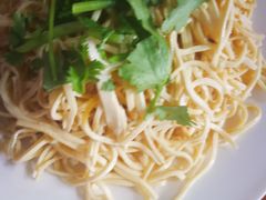 凉拌干丝-忆秦园小笼包(惠山古镇总店)