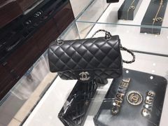 -CHANEL(恒隆广场店)
