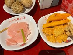 免费小菜-山城辣妹子重庆火锅(呼家楼北街店)