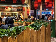 -老滇山寨•云南特色菜•地方菜•民族风情歌舞表演(金碧店)