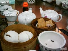 莲香楼&nbsp;蛋黄叉烧包-香港蓮香樓(上環店)