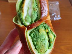 开心果碱水-可稵咖啡面包蛋糕(休斯顿店)