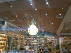 -猫的天空之城概念书店(印象城购物中心店)