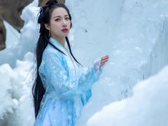 -翩若国风汉服体验馆