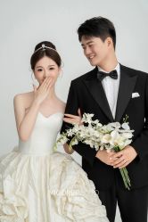 -雪中彩影婚纱摄影·微光艺术中心