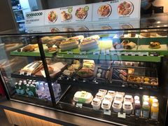 面包甜点陈列柜-星巴克臻选(嘉兴海宁银泰城店)