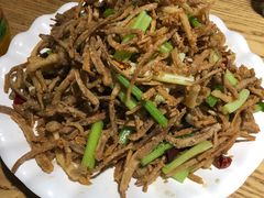 干煸茶树菇-大哈福烧烤·海鲜·家常菜(延安三路店)