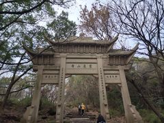 -灵岩山风景区