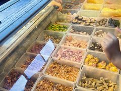 自助取餐区-崖口煲仔饭
