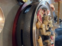 -围炉肉舍•炭烤活鳗•丹东海鲜烤肉(步行街店)