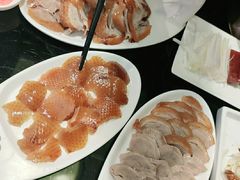 -皇城根·烤鸭·鱼头·家常菜(欧亚大观乐活城店)