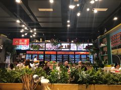 -钢管厂五区小郡肝串串香(蜀都万达店)