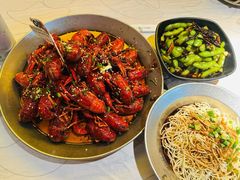 -巴厘龙虾·榜首油焖大虾(音乐学院·沿江酒馆店)
