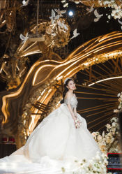 -Renee芮亦婚纱(原丽莎)