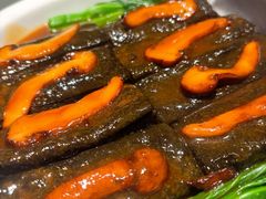鲍汁松茸焖黑豆腐-新雅(丰盛里店)