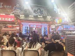 -刘姐啤酒鱼民族演艺餐厅(西街总店)