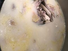 胡椒猪肚鸡-顺德公广东猪肚鸡·煲仔饭(白石洲店)