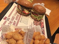 -The Habit Burger Grill 哈比特汉堡(复兴soho店)