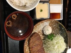 -牛かつもと村(原宿店)