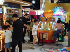 -爱玩嘉年华(龙湖杭州金沙天街店)