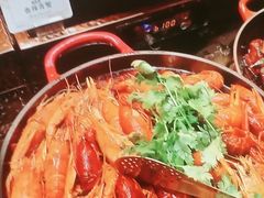 -雍容荟帝王蟹活龙虾展台自助(IFS黑金店)