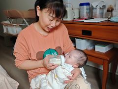 -乐禧母婴全自营月嫂(宝山店)