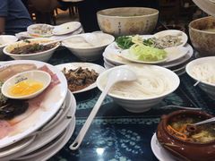 -桥香园云南过桥米线(金马碧鸡店)