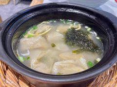 蟹粉小馄饨-馋三尺蟹粉小笼(人民广场店)
