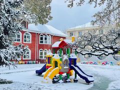 -红黄蓝幼儿园(颐东苑店)