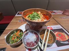 -成都你六姐·牛肉冒菜(信泰中心商场店)