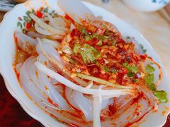 凉粉-玉龙喀什有名爱可德木烤包子