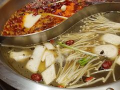 -沸炉重庆老火锅(军事博物馆店)