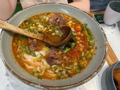 -百春原湖南牛肉粉(百联世纪店)
