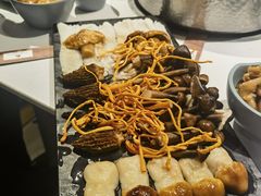 野生菌拼盘-小街猪手(团结湖店)
