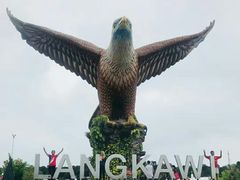 -巨鹰广场