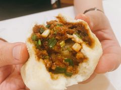 -李与白包子铺(桐梓林店)
