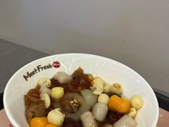 桃胶桂梨银耳汤-鲜芋仙(高新万达广场店)