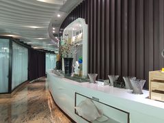-亚洲国际大酒店·云顶阁旋转自助餐厅