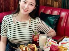 -Famous肥猫墨西哥音乐餐吧(五棵松华熙LIVE店)