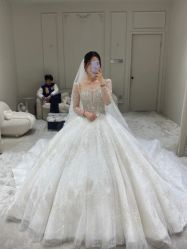 -Renee芮亦婚纱(原丽莎)