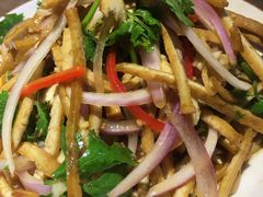 -六福烧烤酒馆(秦隆步行街店)