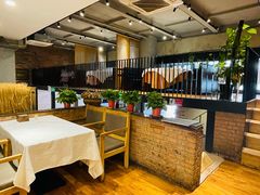 大堂-鄱阳湖·江西小炒·瓦罐煨汤(五道口店)