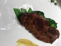 牛仔骨配法汁-千灯盛汇·头牌粤菜(致越优城店)